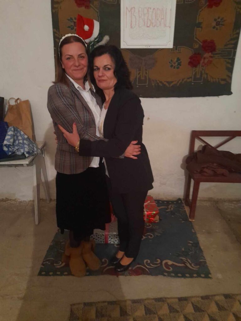 1707294421-Hanija-i-Latinka-predsednica-mesne-zajednice-Vrbovac-768x1024.jpg