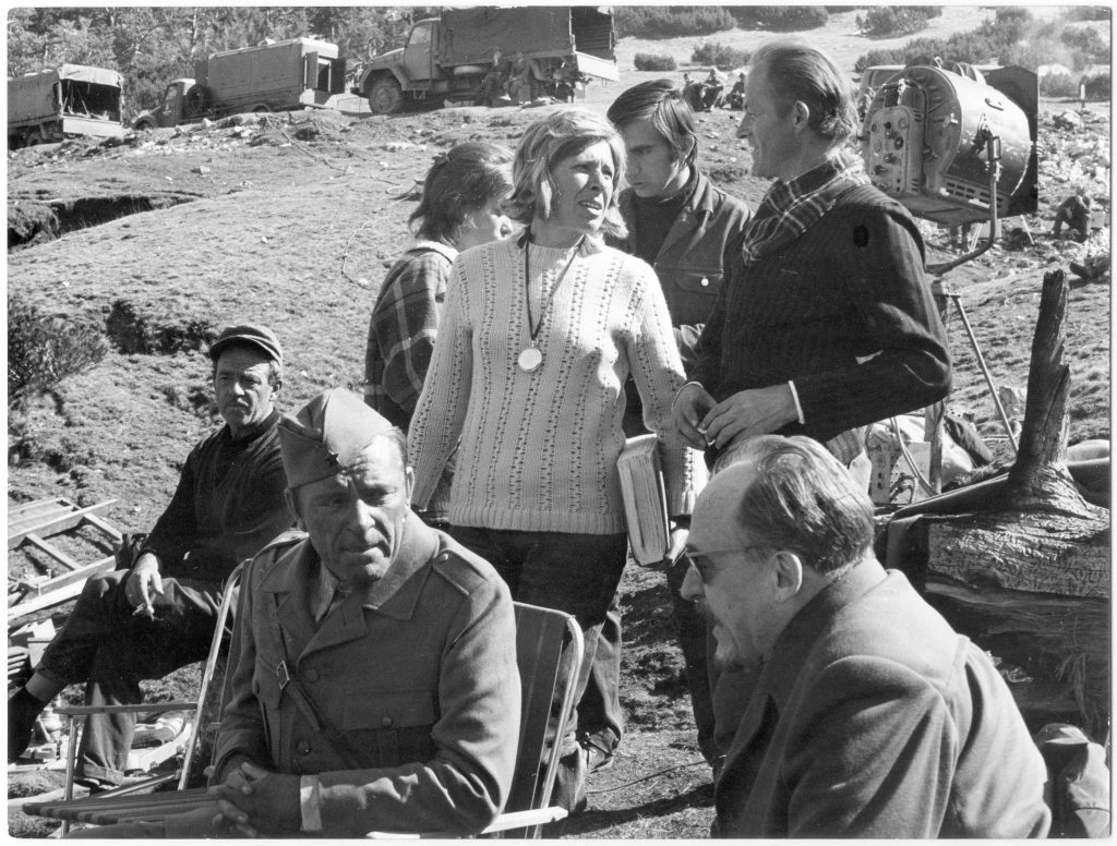 Mira Brtka, Ričard Barton, snimanje filma Sutjeska Foto: Privatna arhiva Fondacije Mire Brtke