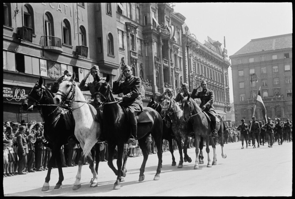 1713778709-Zavrsne-borbe-za-oslobodjenje-zemlje-i-ulazak-JA-u-Zagreb-maj-1945.-foto-Branko-Savic-1-1024x691.jpg
