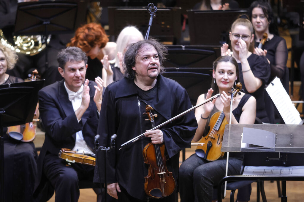 1708079487-3-Sergej-Krilov-na-koncertu-Beogradske-filharmonije-9.-februar-2024-foto-Marko-DJokovic--1024x683.jpg