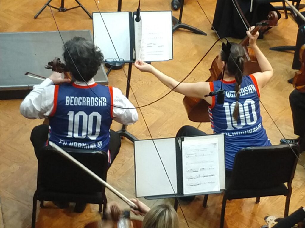 Beogradska filharmonija održala koncert na Kolarcu u dresovima reprezentacije Foto: Beogradska filharmonija
