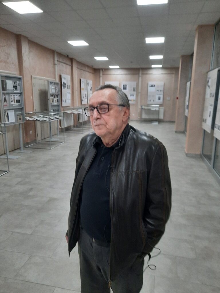 gradac  "Gradac" - kulturološki fenomen čitave nacije „Gradac – 50 godina postojanjaˮ 
Galerija Gradske biblioteke Čačak