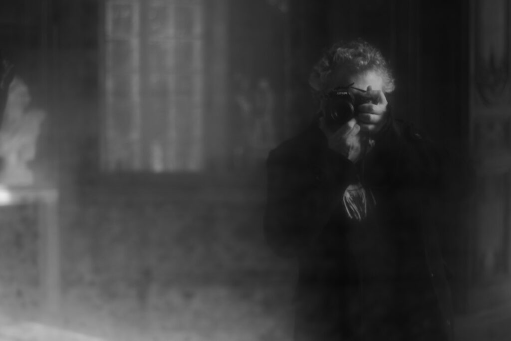 izložba fotografija Davida Pužada „Slika i reč. Pariska stecišta“