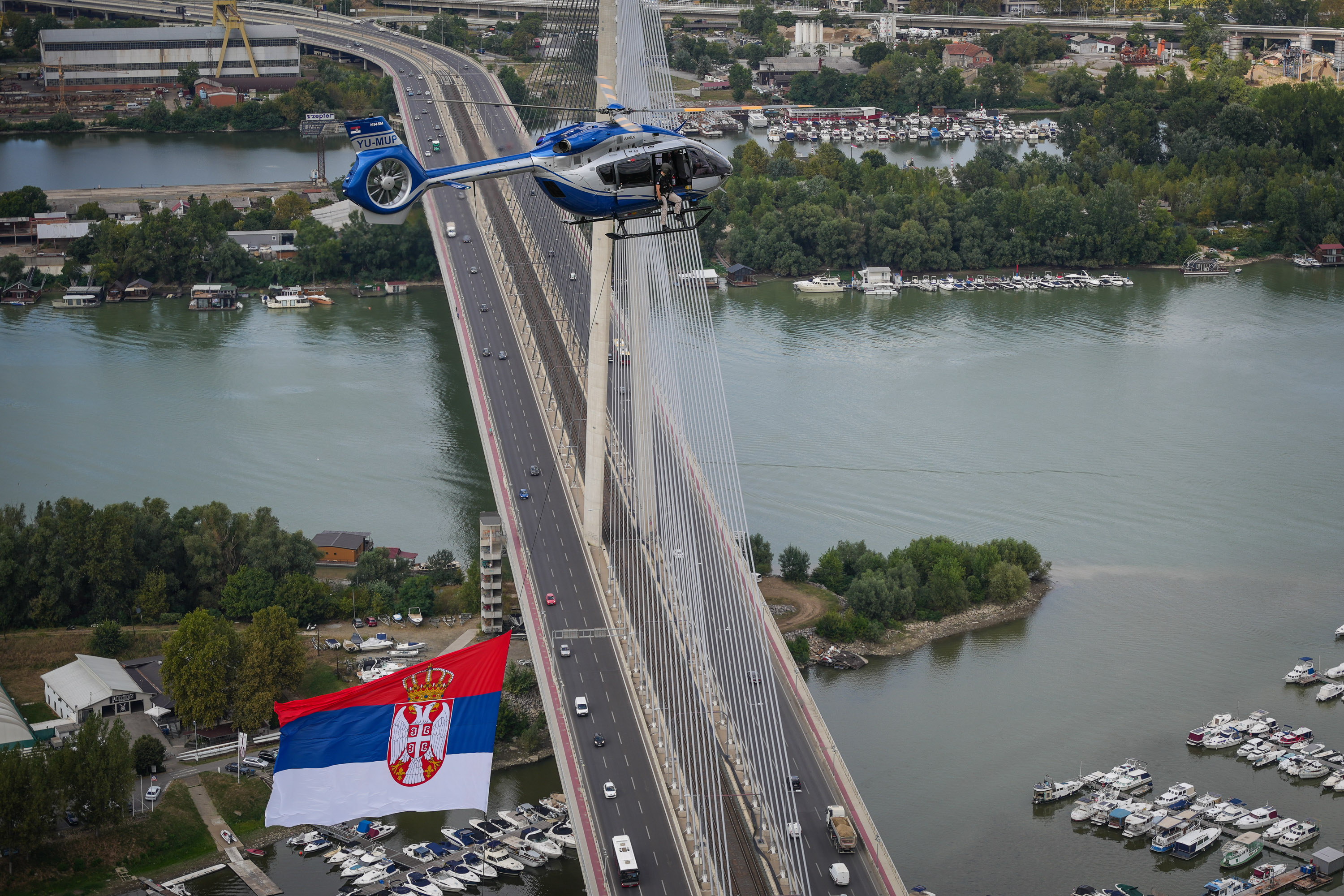 Dan srpskog jedinstva, slobode i nacionalne zastave. Helikopterska jedinica MUP Srbije. Helikopteri super puma i h145
