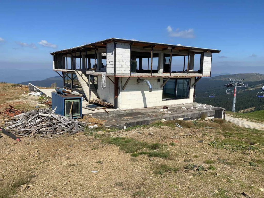 Kopaonik 03 - Skinuti samo krov i prozori - Foto N. Božović