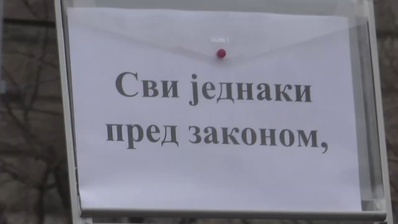 Sećate li se priče o tužiteljkama_(720p).mp4_snapshot_00.16.920