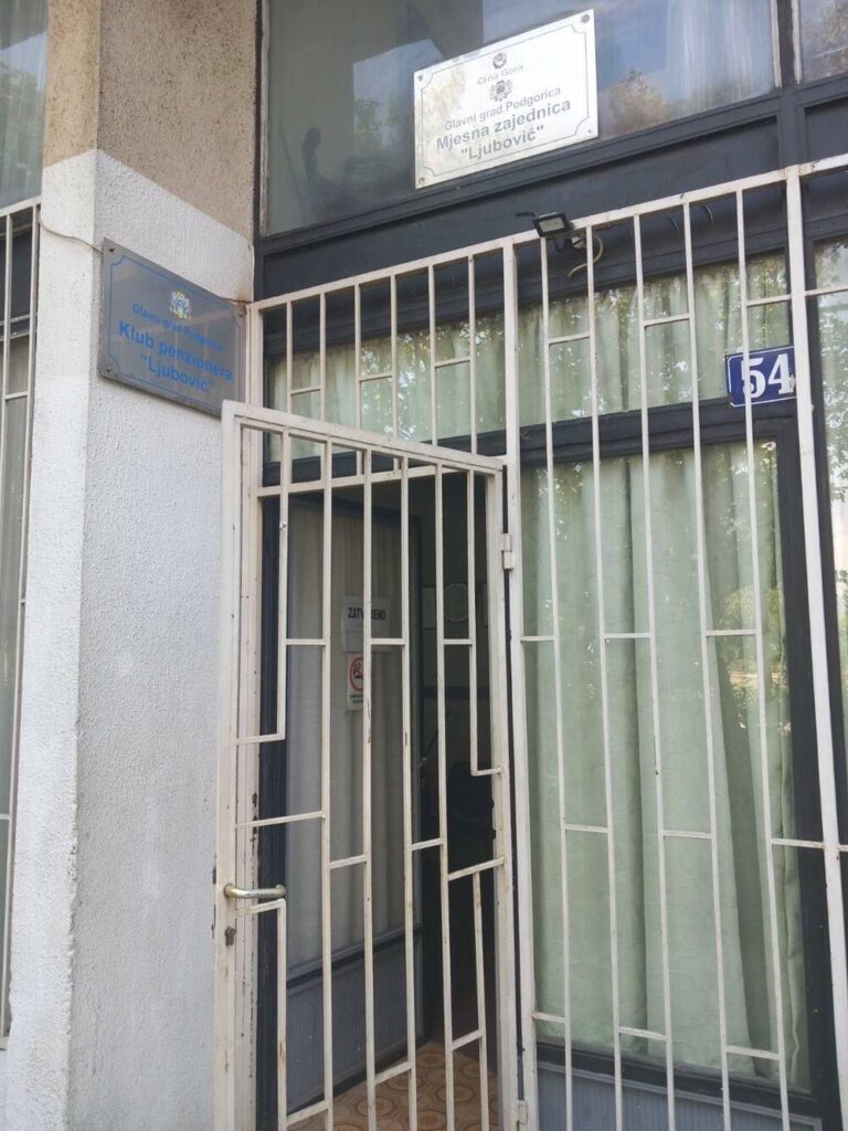 Gradski poslovni prostor pretvorili u kafanu i stan 
Preuzeto sa Vijesti