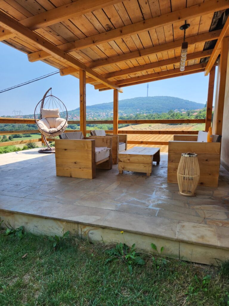 Aleksandra Stojkovic Dzidza imanje na Avali
Foto: Privatna arhiva