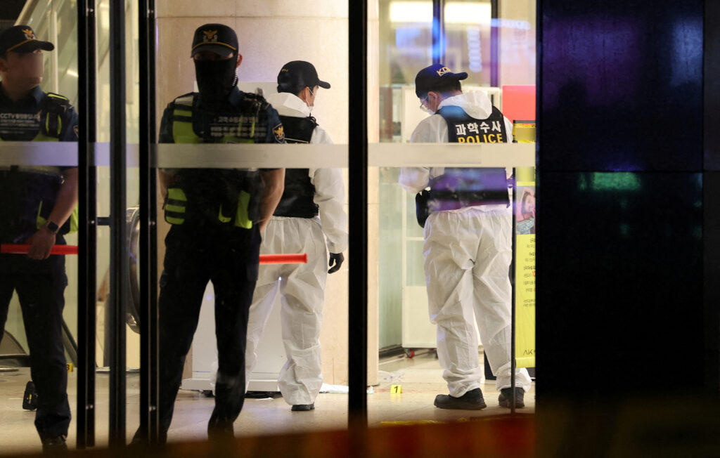 1691079181-2023-08-03T122703Z_1504276872_RC2CG2ANW9SA_RTRMADP_3_SOUTHKOREA-STABBING-1024x652.jpg