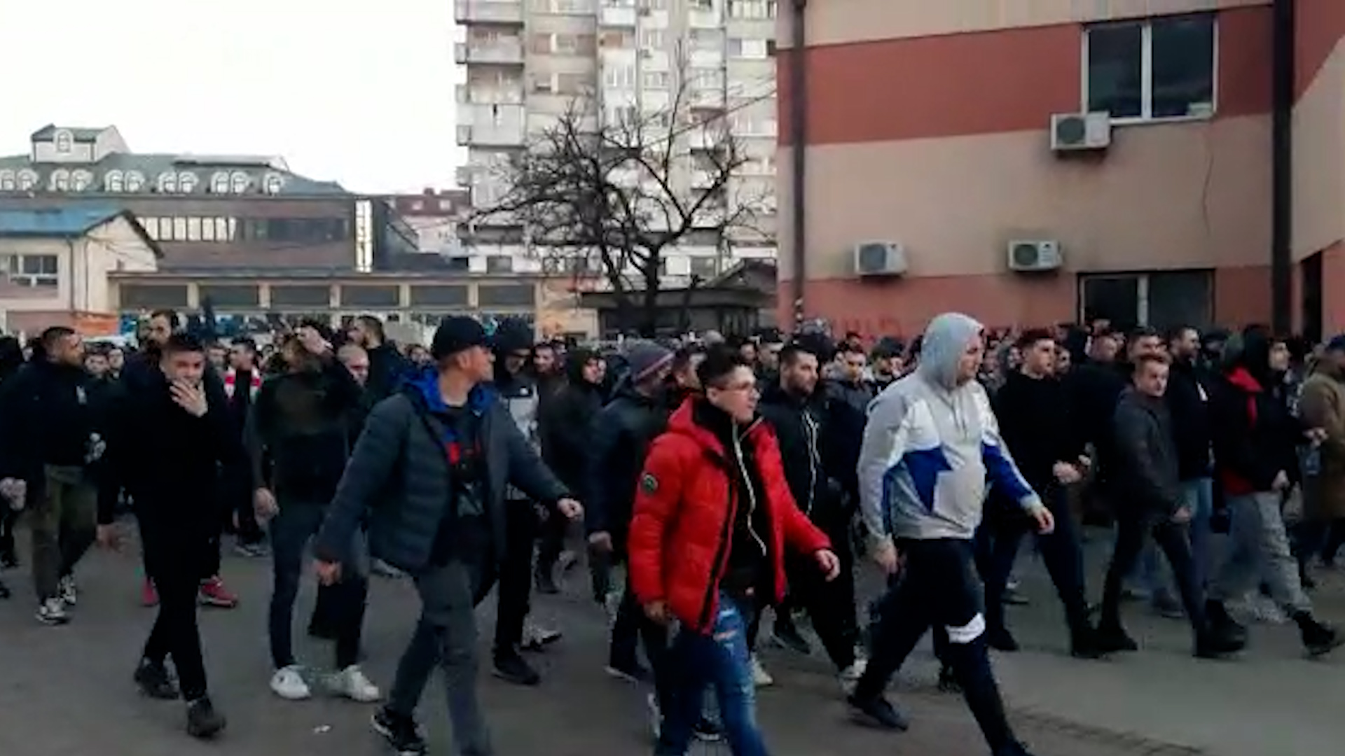 Korteo navijača Crvene zvezde pred meč sa Borcem u Kupu Radivoja Koraća_NM