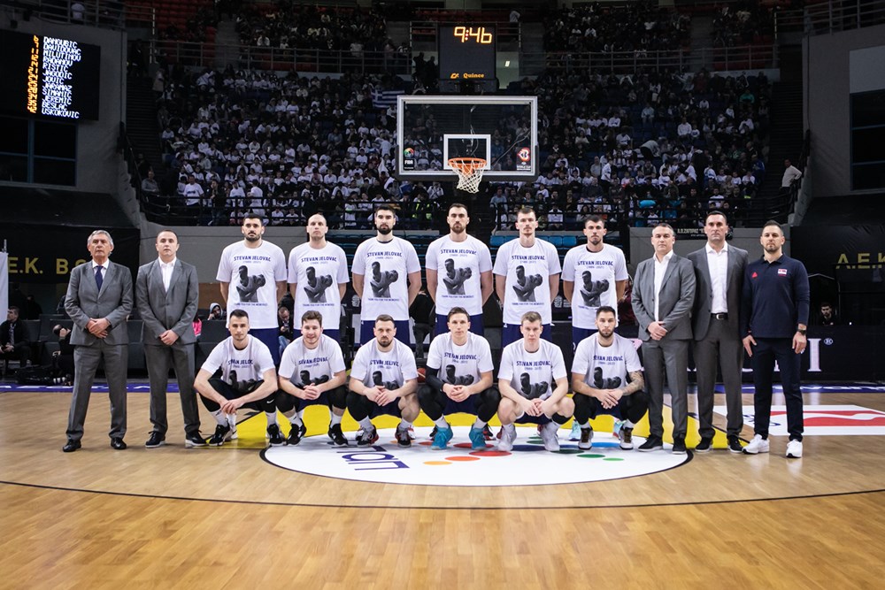 reprezentacija Srbije u majicama Stevan Jelovac