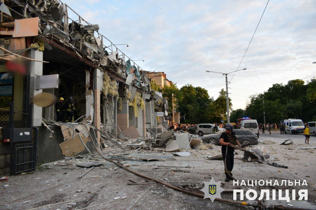 1687892978-2023-06-27T190619Z_936690042_RC2VR1A8LJZI_RTRMADP_3_UKRAINE-CRISIS-ATTACK-KRAMATORSK-1024x682.jpg
