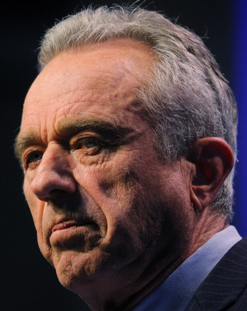 Robert F. Kennedy Jr. speaks at the NH Institute of Politics at St. Anselm College in Manchester, New Hampshire, U.S., March 3, 2023.     REUTERS/Brian Snyder