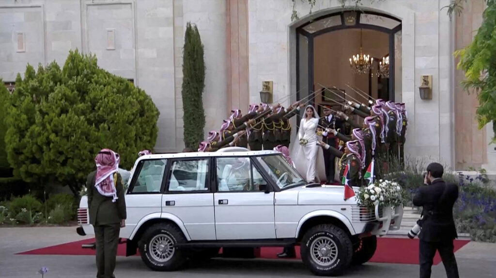 1685636184-2023-06-01T155926Z_1798549396_RC2FA1ASL13H_RTRMADP_3_JORDAN-ROYALS-WEDDING-1024x573.jpg