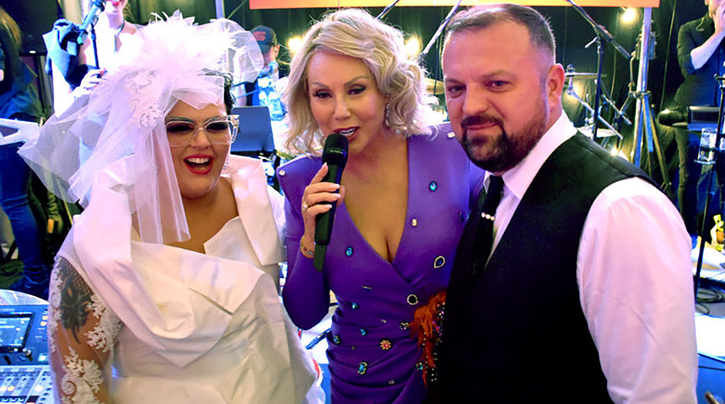 Slavonska svadba o kojoj priča cela Hrvatska: Lepa Brena i Petar Grašo napravili lom odobrenje na mailu vladislav