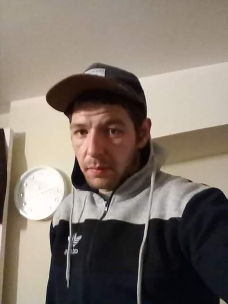 Kyle Bevan 
https://www.facebook.com/kyle.bevan.35/photos