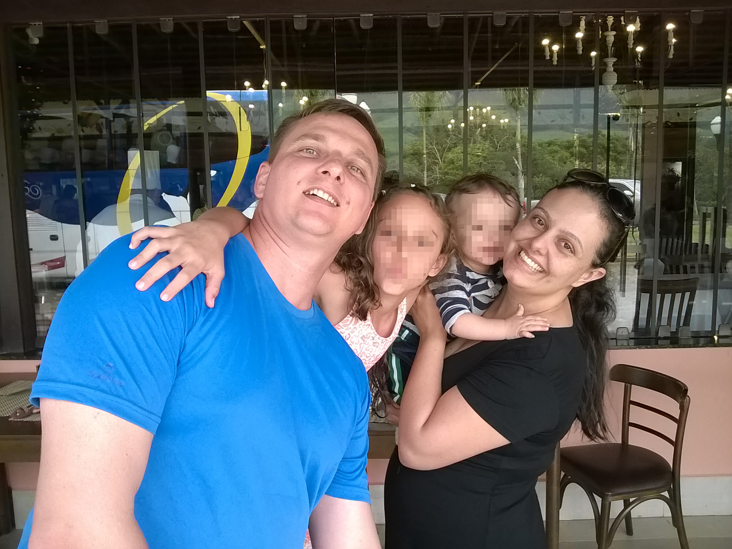 Mum dies and son, 7, severely injured after horror toboggan crash at theme park
Luciana Morgado Cerri Teixeira, Ski Mountain Park 
Luciana Cerri preuzeto sa https://www.facebook.com/luciana.cerri