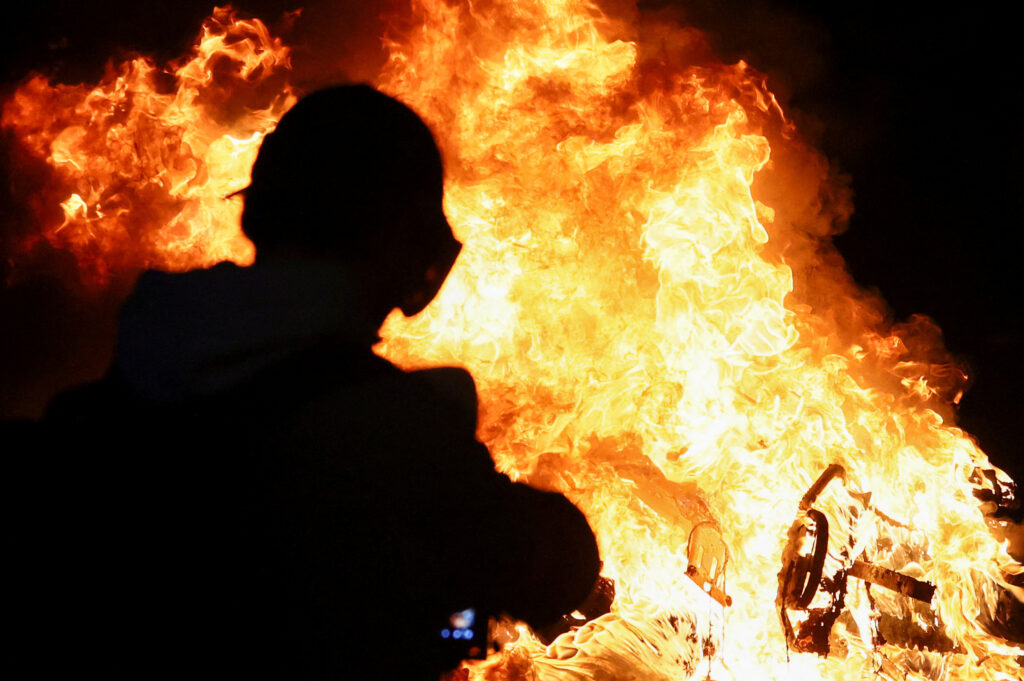 1679433248-2023-03-21T204122Z_79028257_RC2IYZ9J0LPC_RTRMADP_3_FRANCE-PENSIONS-PROTESTS-1024x681.jpg