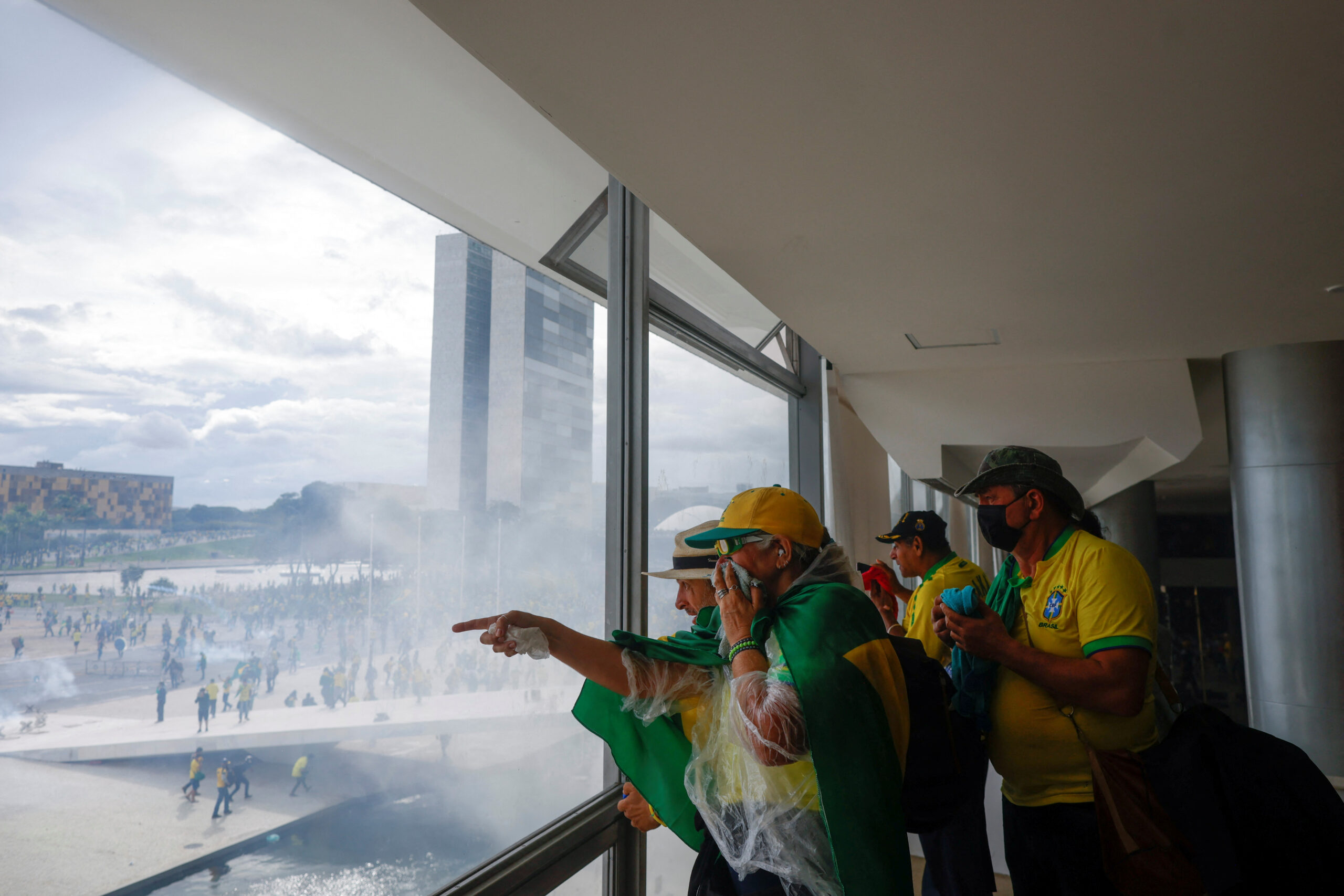 Supporters of Brazil's former President Jair Bolsonaro demonstrate against President Luiz Inacio Lula da Silva, in Brasilia, Brazil, December 8, 2023. REUTERS/Adriano Machado