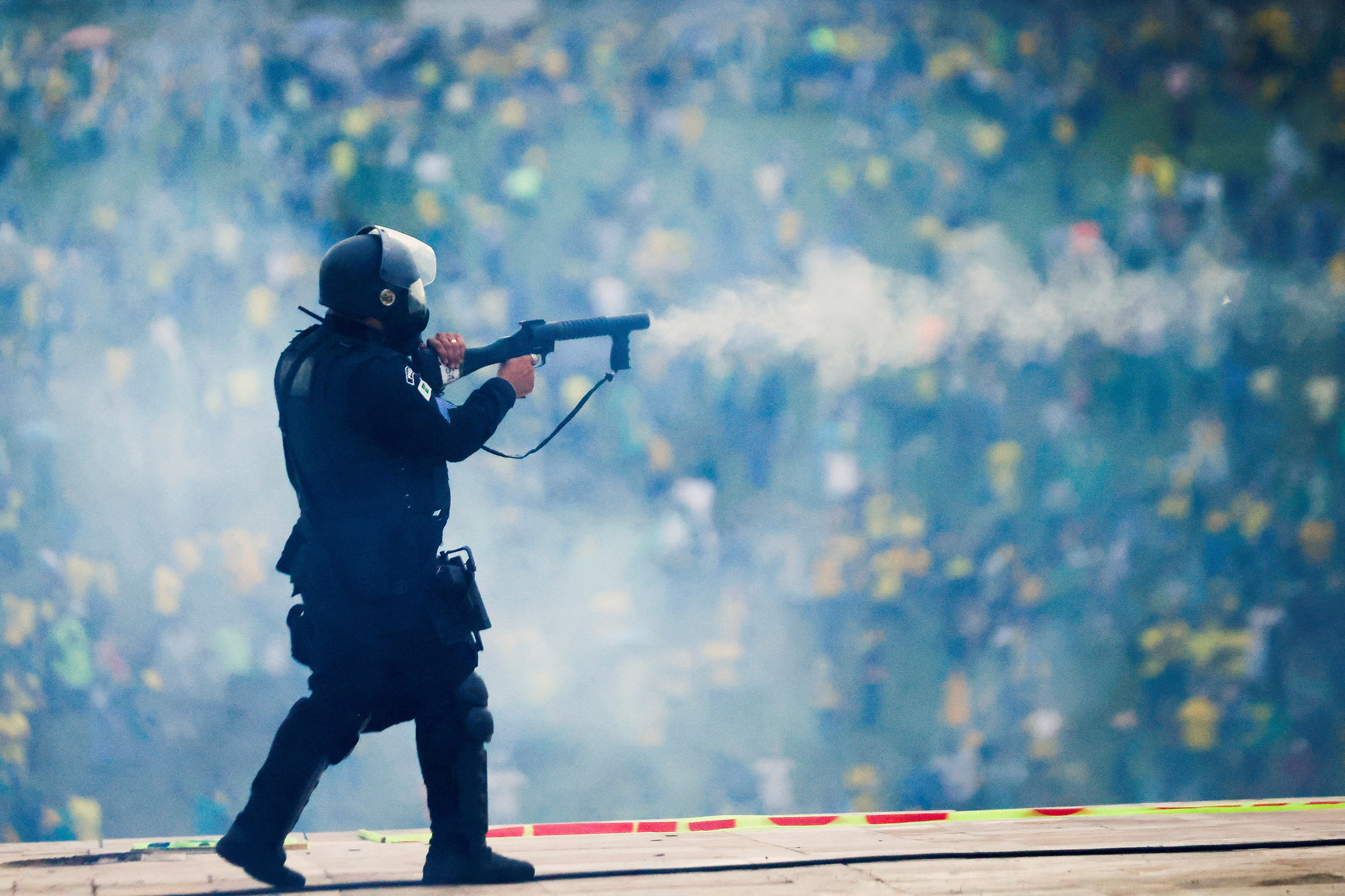 1673218523-2023-01-08T215836Z_381840550_RC2LMY9UULSR_RTRMADP_3_BRAZIL-POLITICS-VIOLENCE-copy.jpg