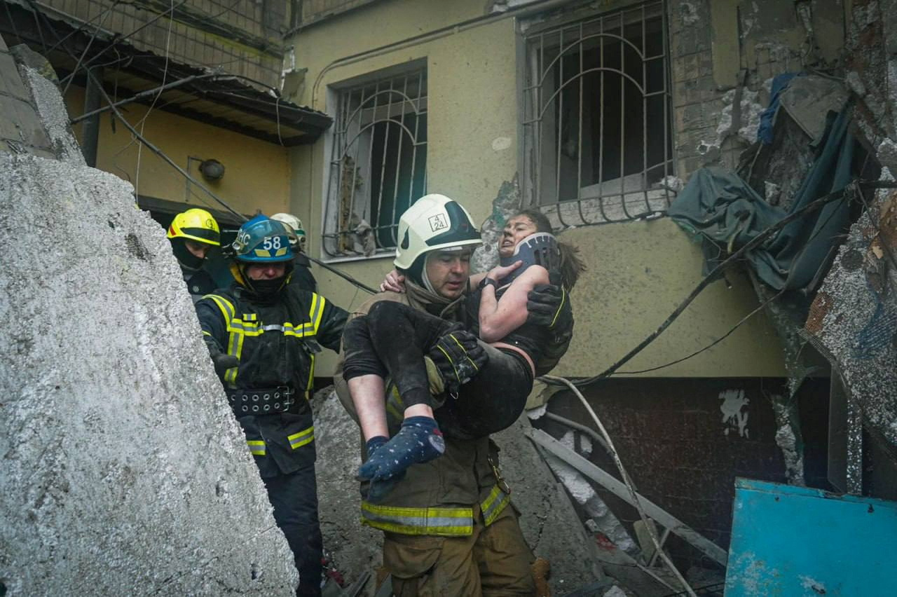 1673782064-2023-01-15T111825Z_498376085_RC2ZQY9RG4NJ_RTRMADP_3_UKRAINE-CRISIS-DNIPRO-STRIKE.JPG