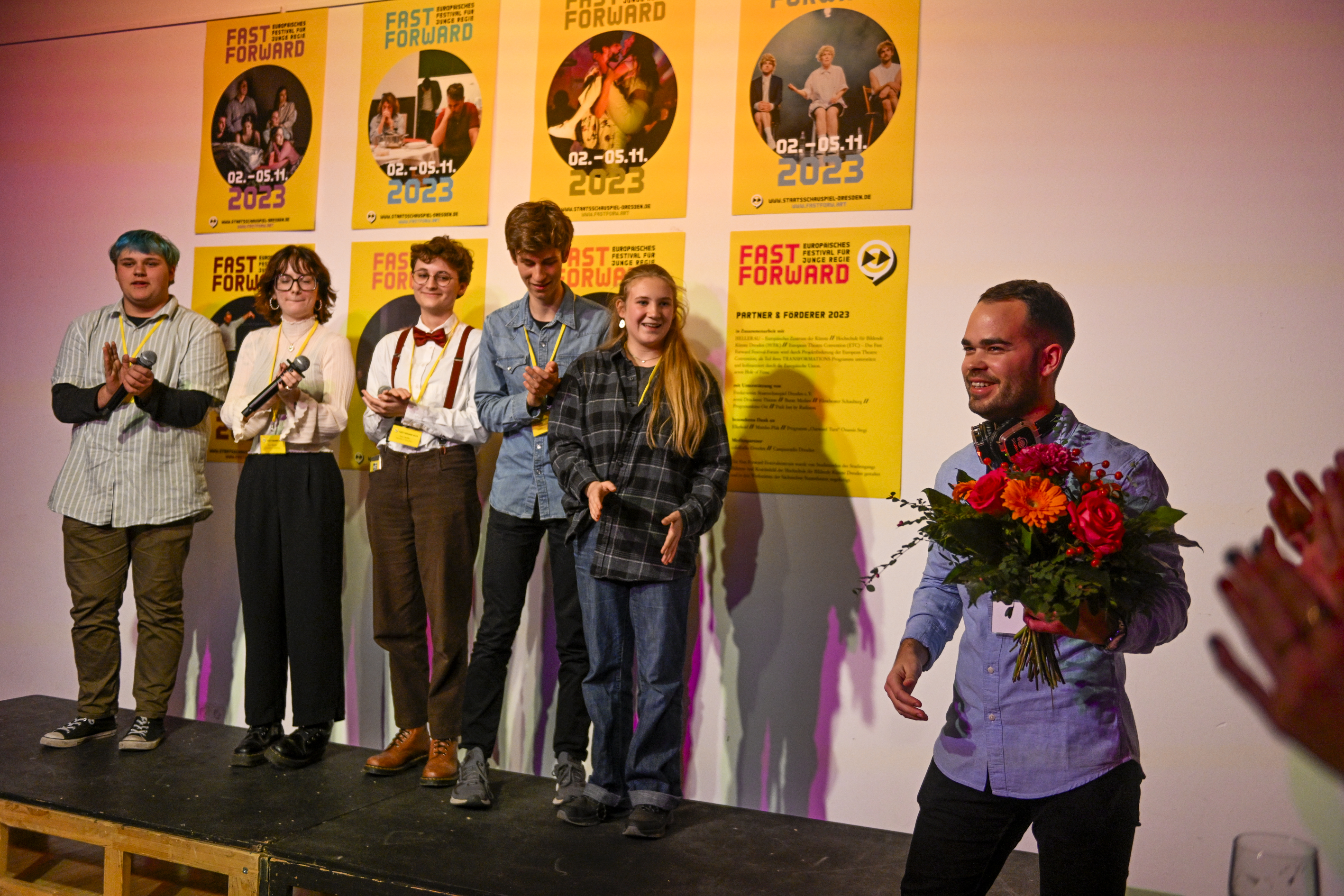 Staatsschauspiel Dresden   FAST FORWARD