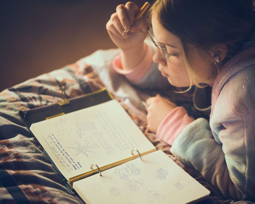 Posle Kana, film „Vensan mora da umre“ otvara Festival francuskog filma u Beogradu, Kadar iz filma Normalna