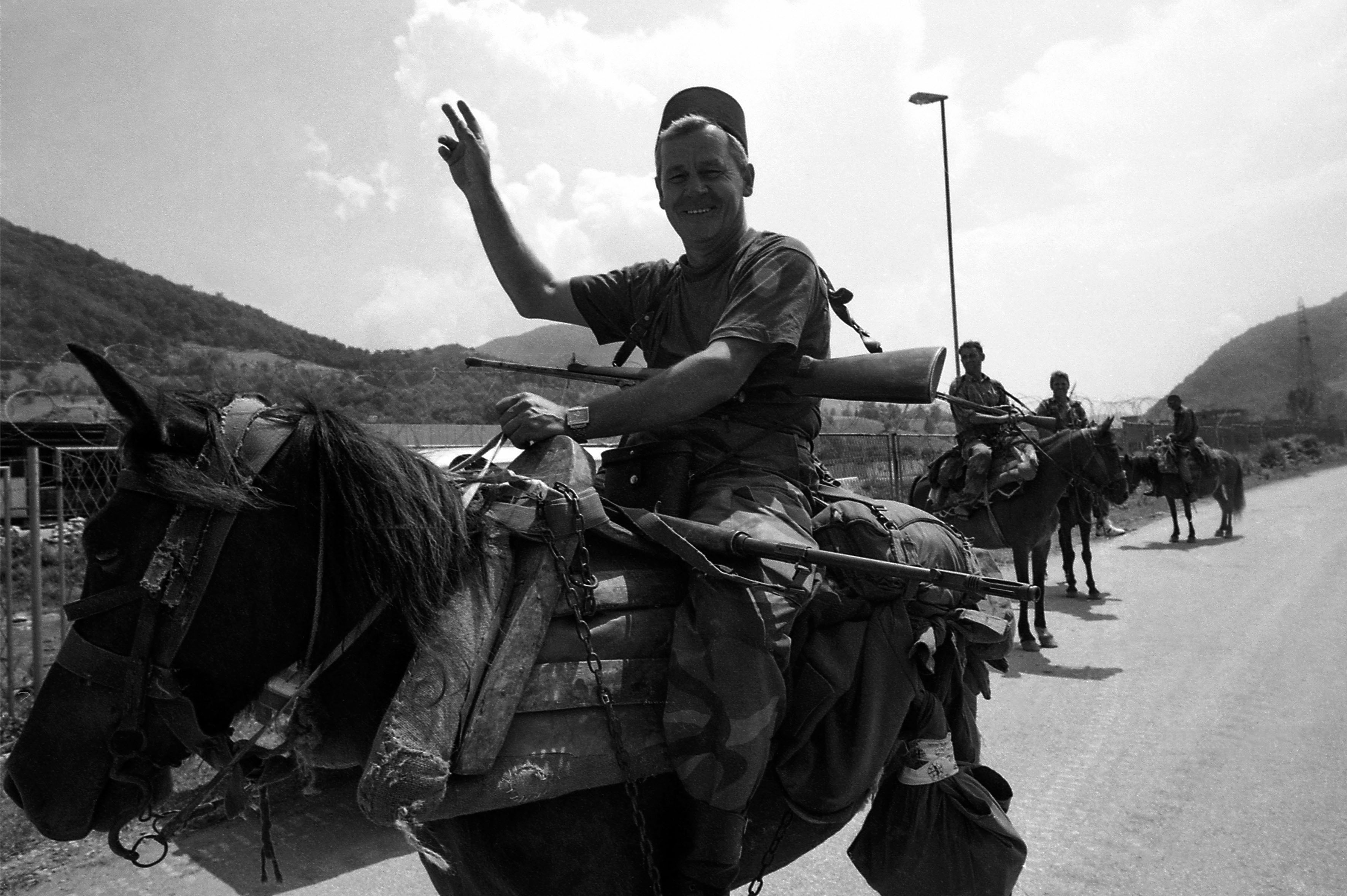 002 Bosna Srebrenica Potocari 14 jul 1995 foto Milos Cvetkovic copy