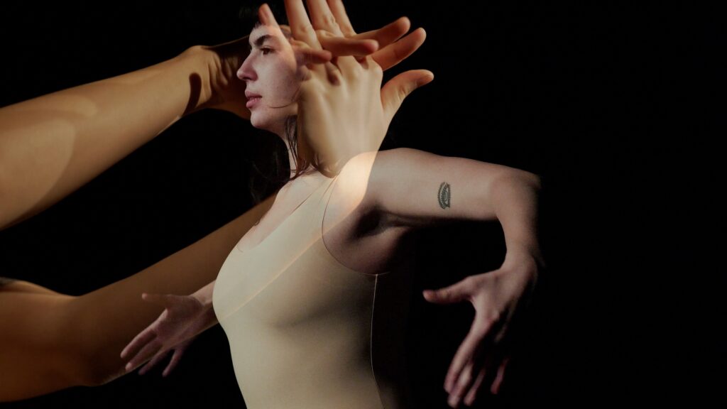 Izložba „Slobodan let” o Magi Magazinović u Bioskopu Balkan