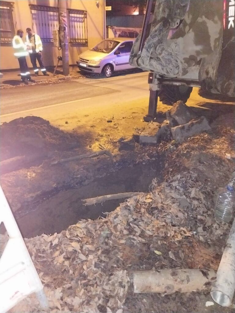 Zemun, pukla cev u Zemunu, oštećene kuće, oštećena kuća Foto: Nova.rs