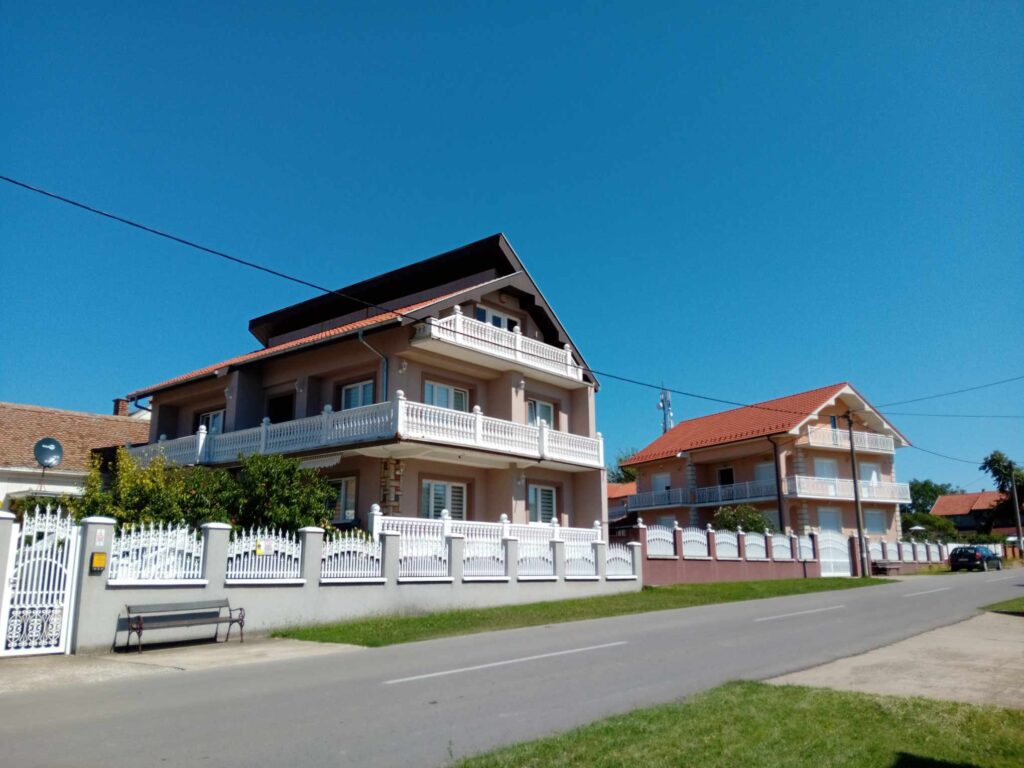 selo beranje kod požarevca, kuće gastarbajtera, privatna arhiva