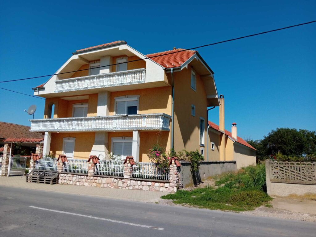 selo beranje kod požarevca, kuće gastarbajtera, privatna arhiva