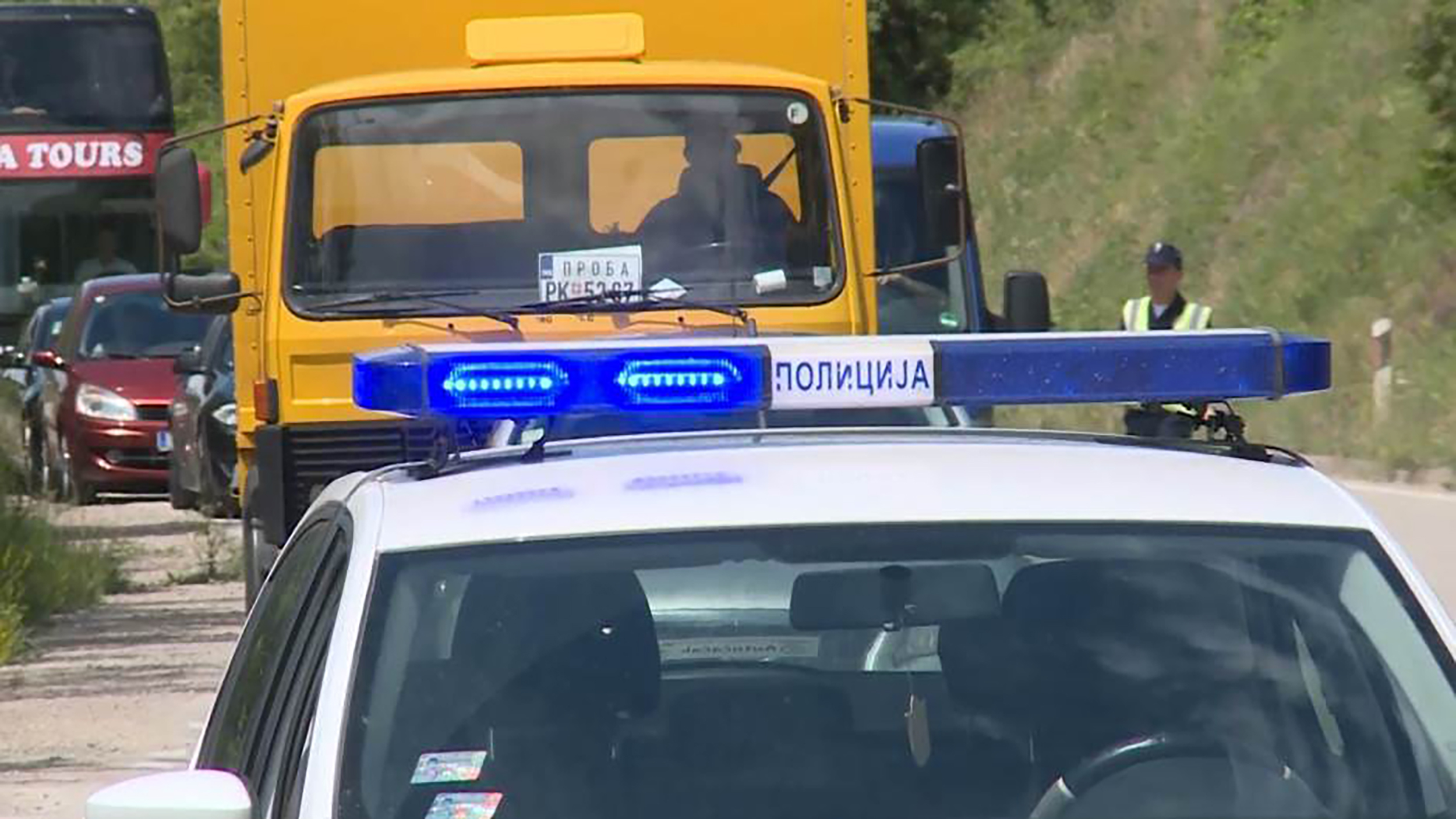 bg-kursumlija-blokada-puta-vo-i-sot-300519-mds-wmt-14-36-37-16-still003-261947