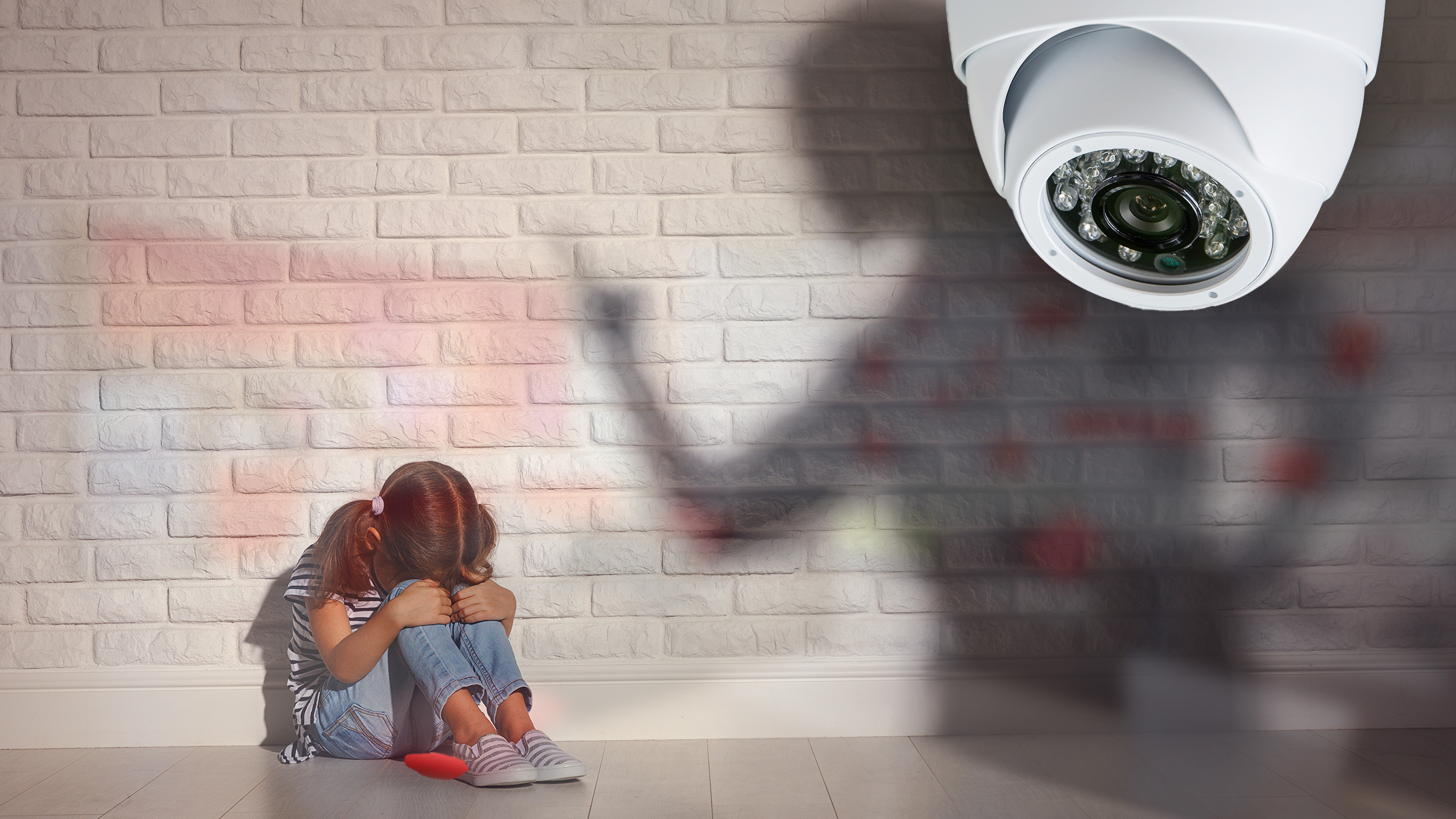 uprug-postavio-kameru-u-kući-i-tako-usnimio-suprugu-kako-maltretira-dete