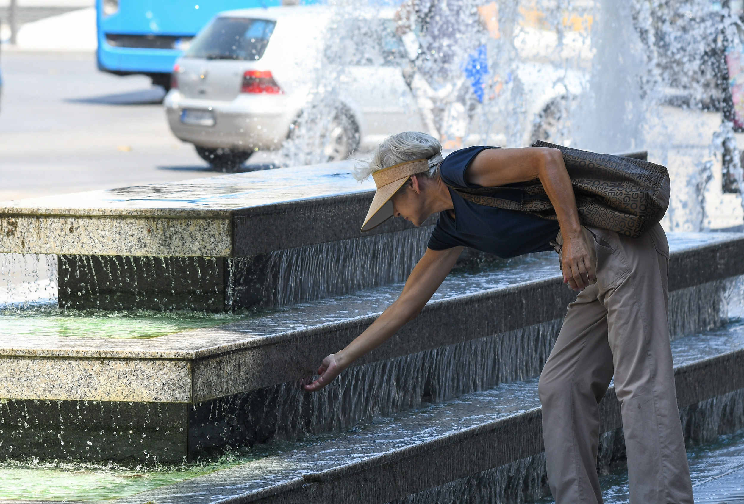 Novi Sad 22.07.2022 Vrucina u gradu letnje tropske temperature vrelina foto Nenad Mihajlovic
Visoka letnja temperatura, toplotni talas Lucifer, vrucina, leto, vreme, vremenska prognoza