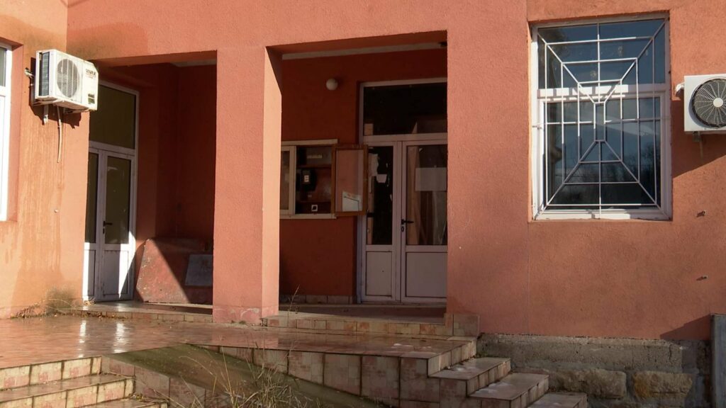 Ambulanta Vratarnica Zaječar,  zatvorena ambulanta u selu