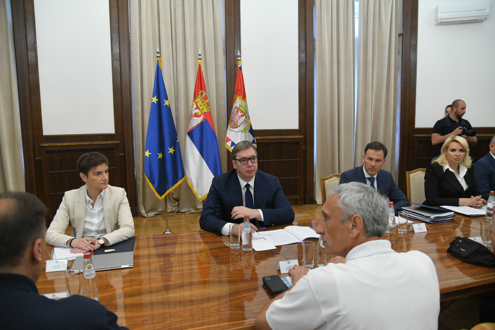 Beograd 25. jun 2022. Sastanak radnika Fijata (Fijat, Fiat) sa predsednikom i ostalim predstavnicima vlasti Ana Brnabić, Aleksandar Vučić, Siniša Mali i Darija Kisić Tepavčević Foto:Nemanja Jovanović/Nova.rs