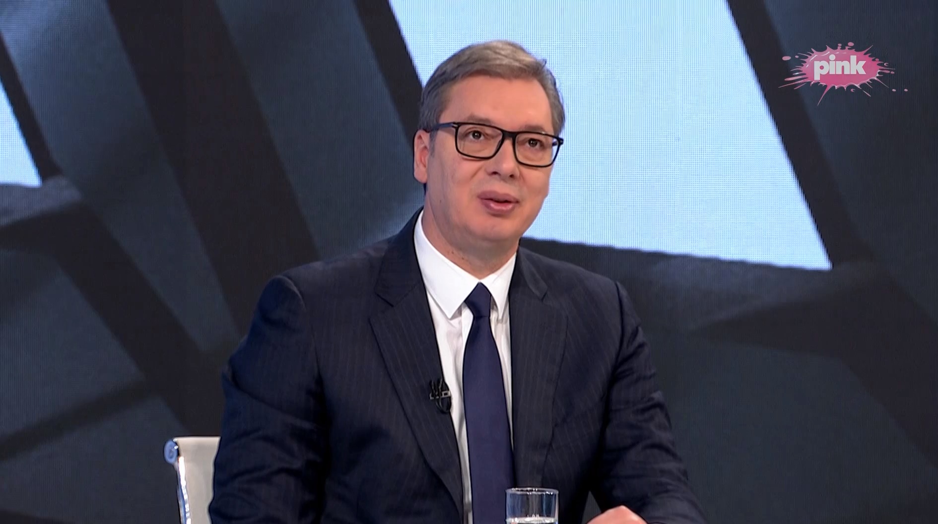Aleksandar Vučić u emisiji Hit Tvit na RTV Pink / Foto: Screenshot TV Pink