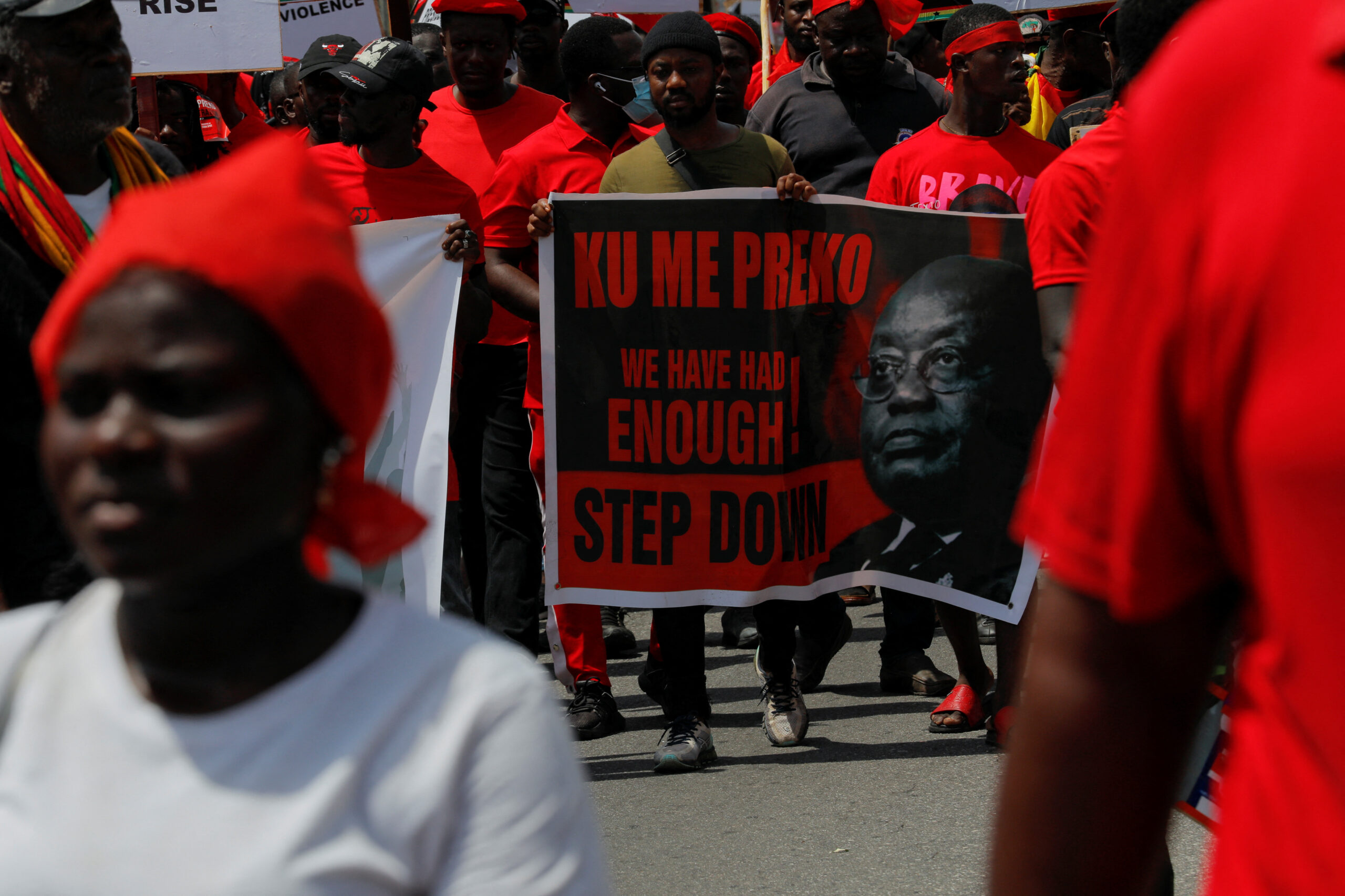 1667677963-2022-11-05T171732Z_768944123_RC2NFX9PLHV8_RTRMADP_3_GHANA-ECONOMY-PROTESTS-scaled.jpg
