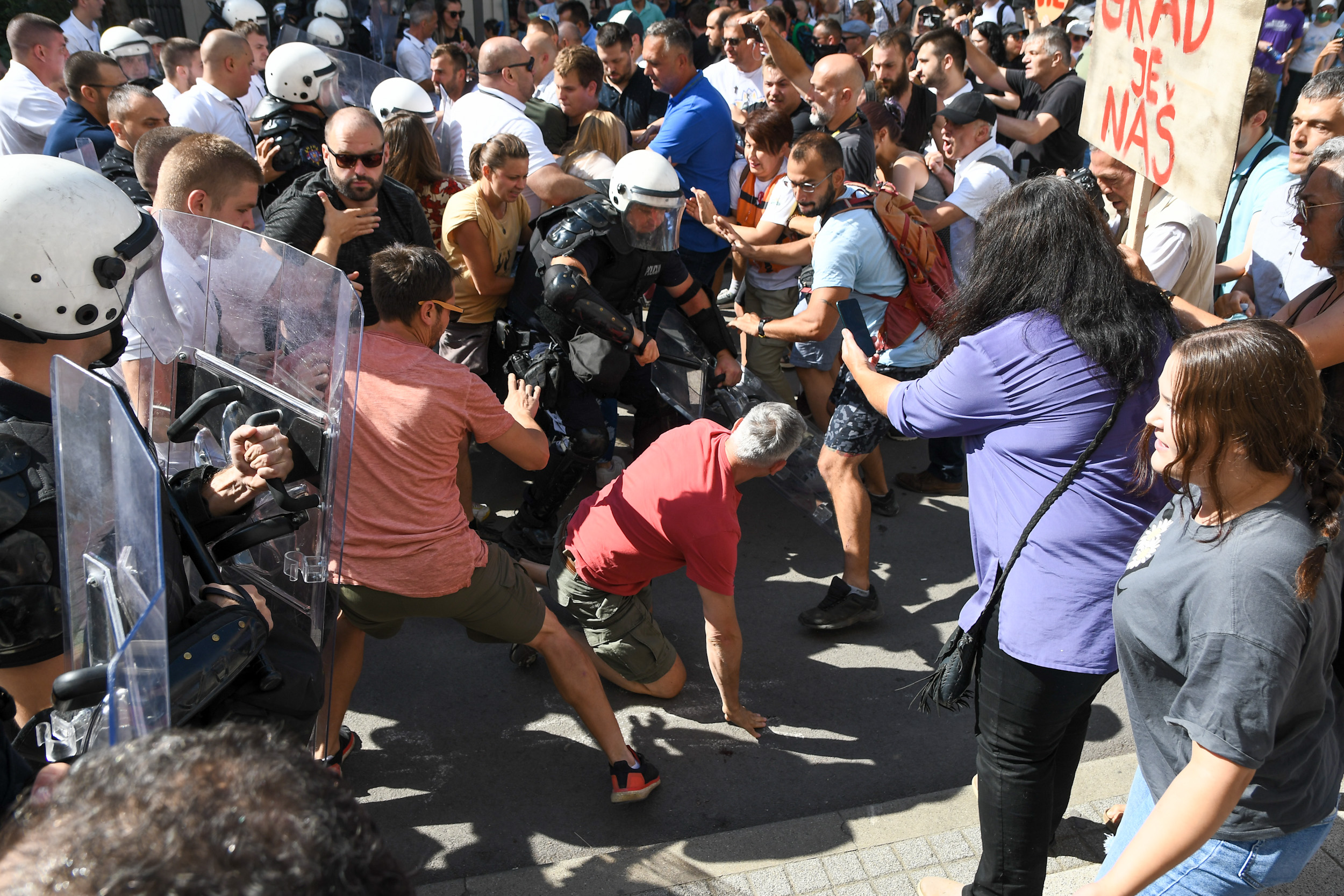 Novi Sad_protest protiv Gupa foto Nenad Mihajlovic_-15