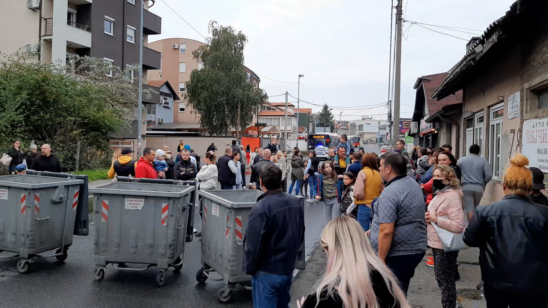 Nastavak protest Mirijevo blokirana ulica Jovanka Radaković zbog izlivanja fekalija