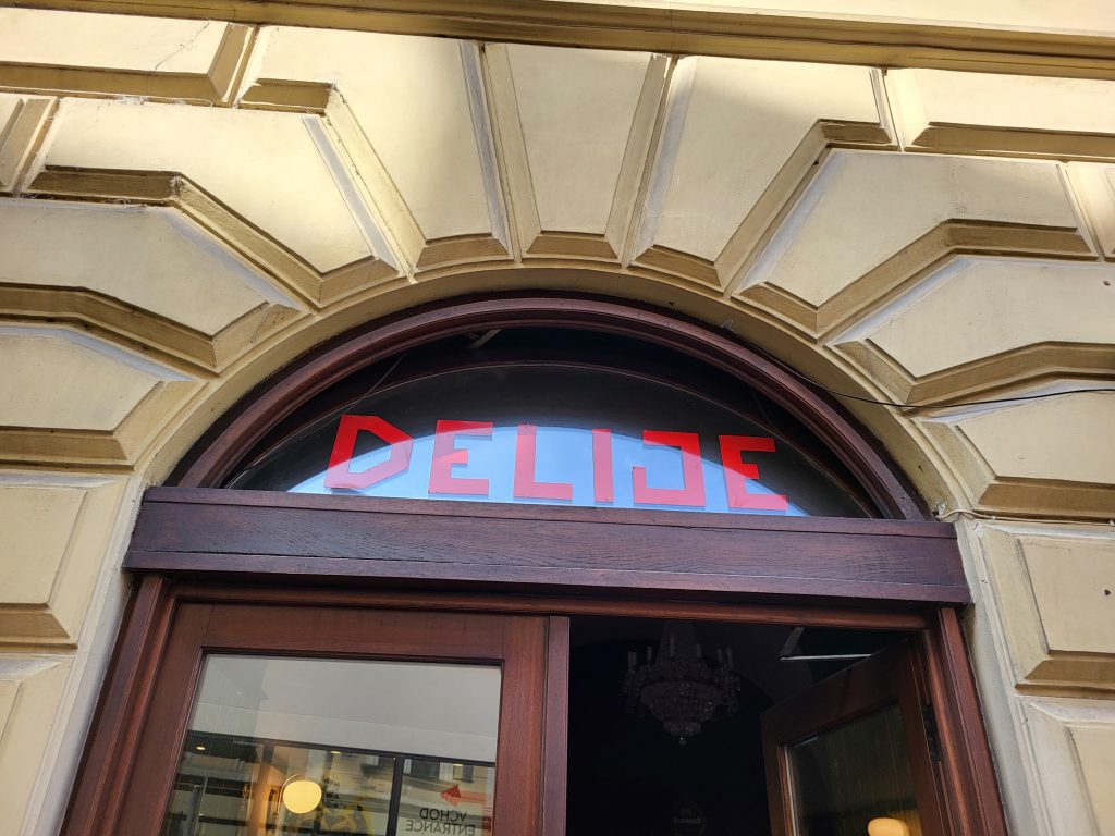 Prag Česka 07. septembar 2022. Kafana Delije u Pragu Foto:Nebojša Todorovic