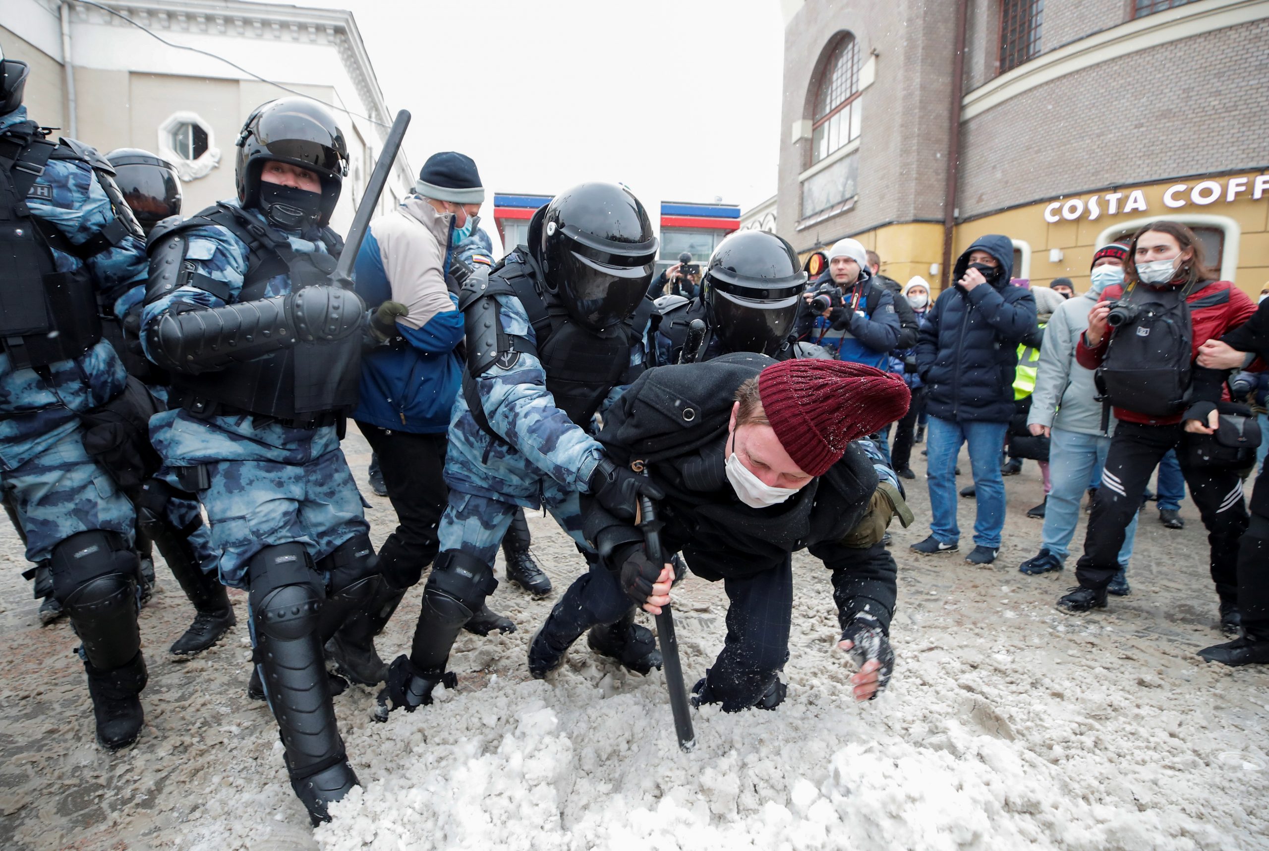 2021-01-31T103653Z_115343592_RC2YIL9B5USF_RTRMADP_3_RUSSIA-POLITICS-NAVALNY-PROTESTS-scaled.jpg