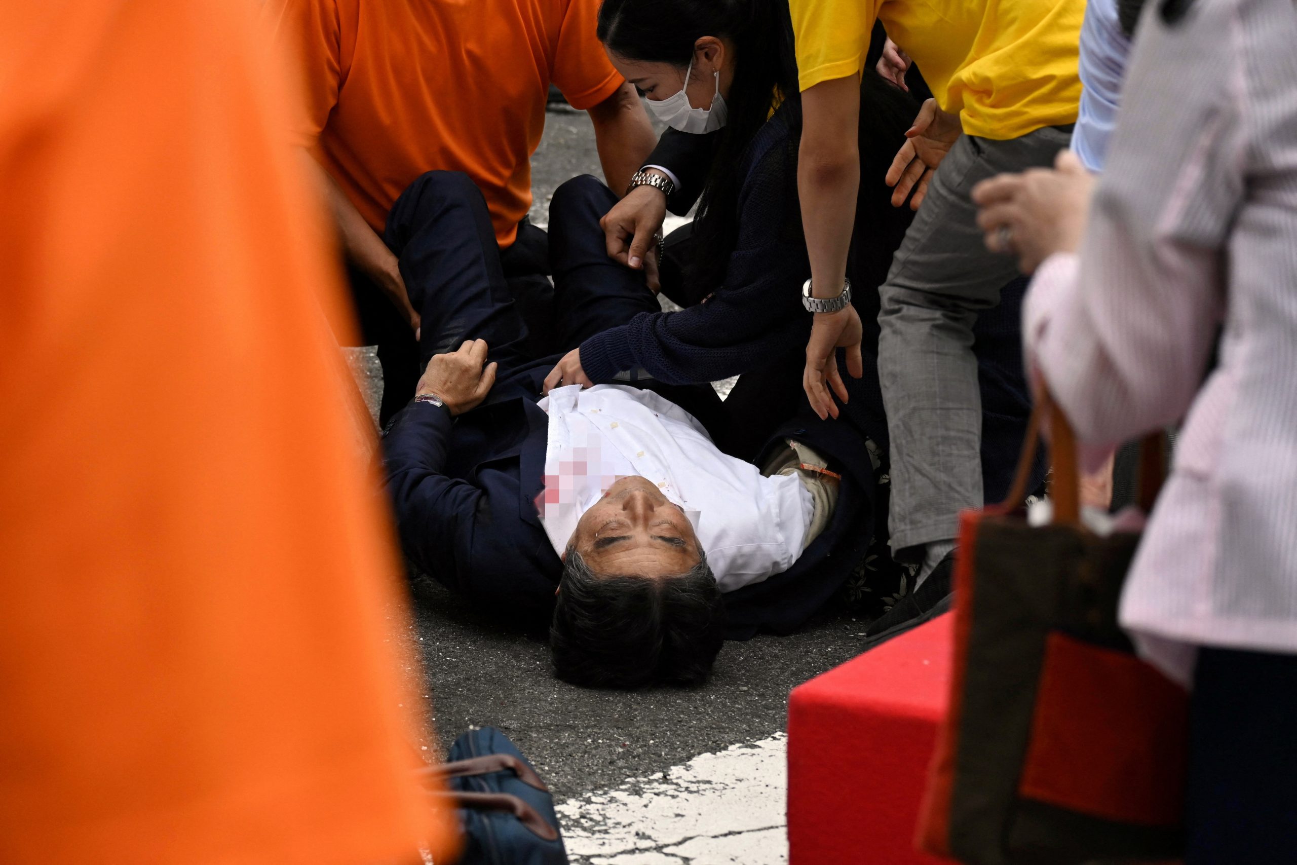 1657278015-2022-07-08T102246Z_791114154_RC2M7V9G8M4G_RTRMADP_3_JAPAN-ABE-scaled.jpg