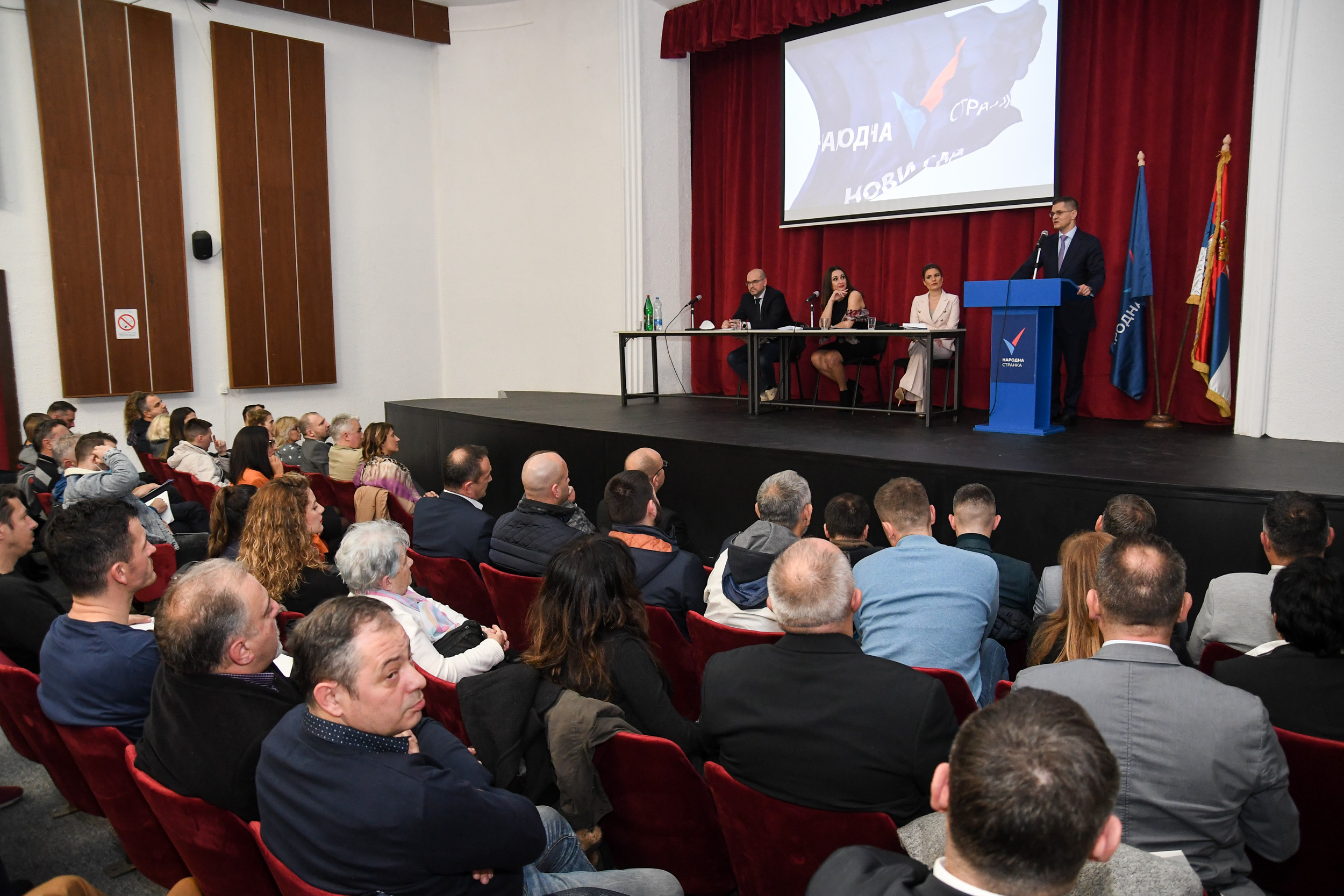 Novi Sad 26.11.2021 Vuk Jeremic Izborna skupstina gradskog odbora narodne stranke Novi Sad foto Nenad Mihajlovic