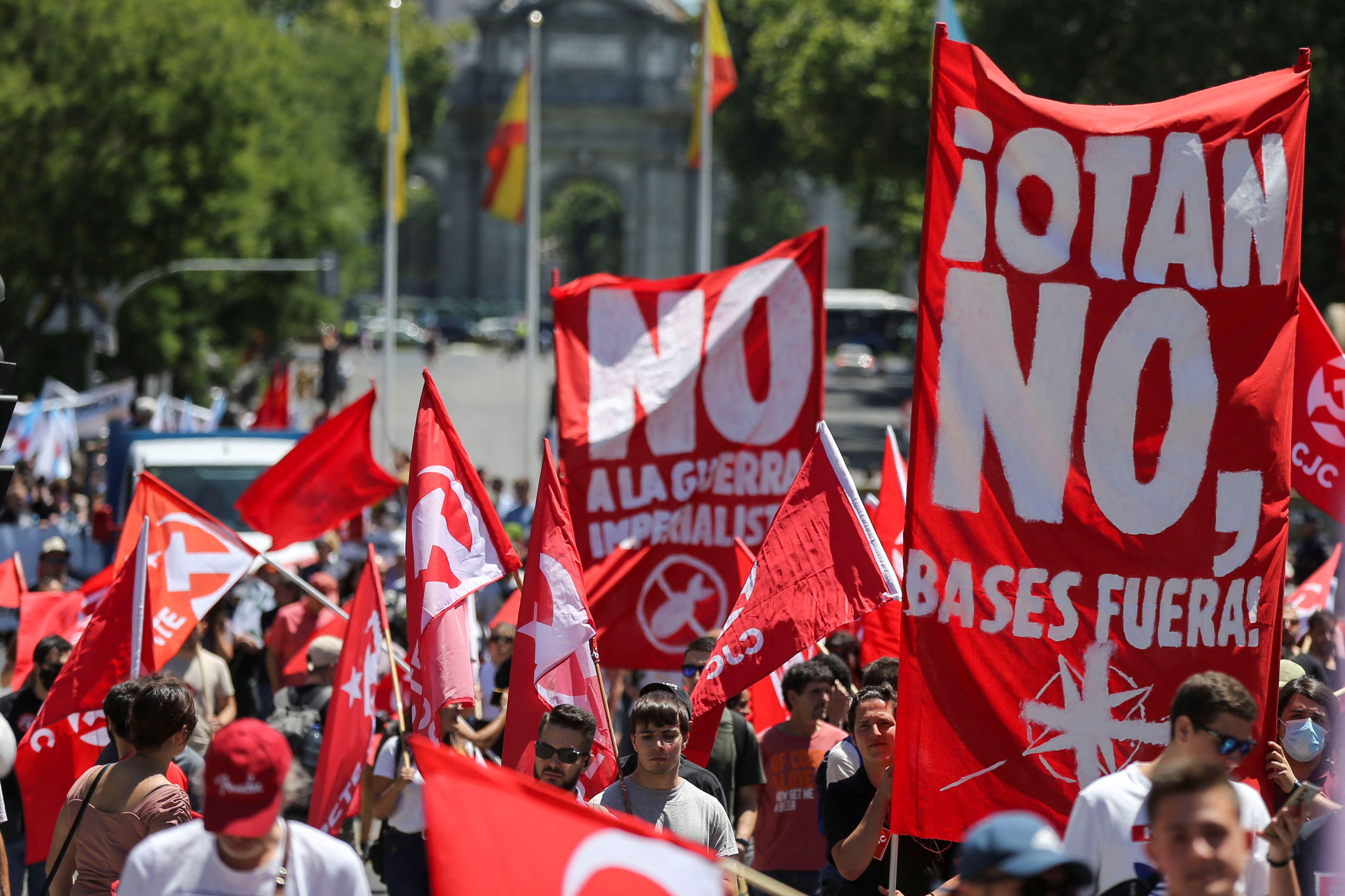 Demonstrators take part in an anti-NATO protest ahead of the NATO summit, which will be held on June 28 and June 30 in Madrid, Spain, June 26, 2022. REUTERS/Isabel Infantes