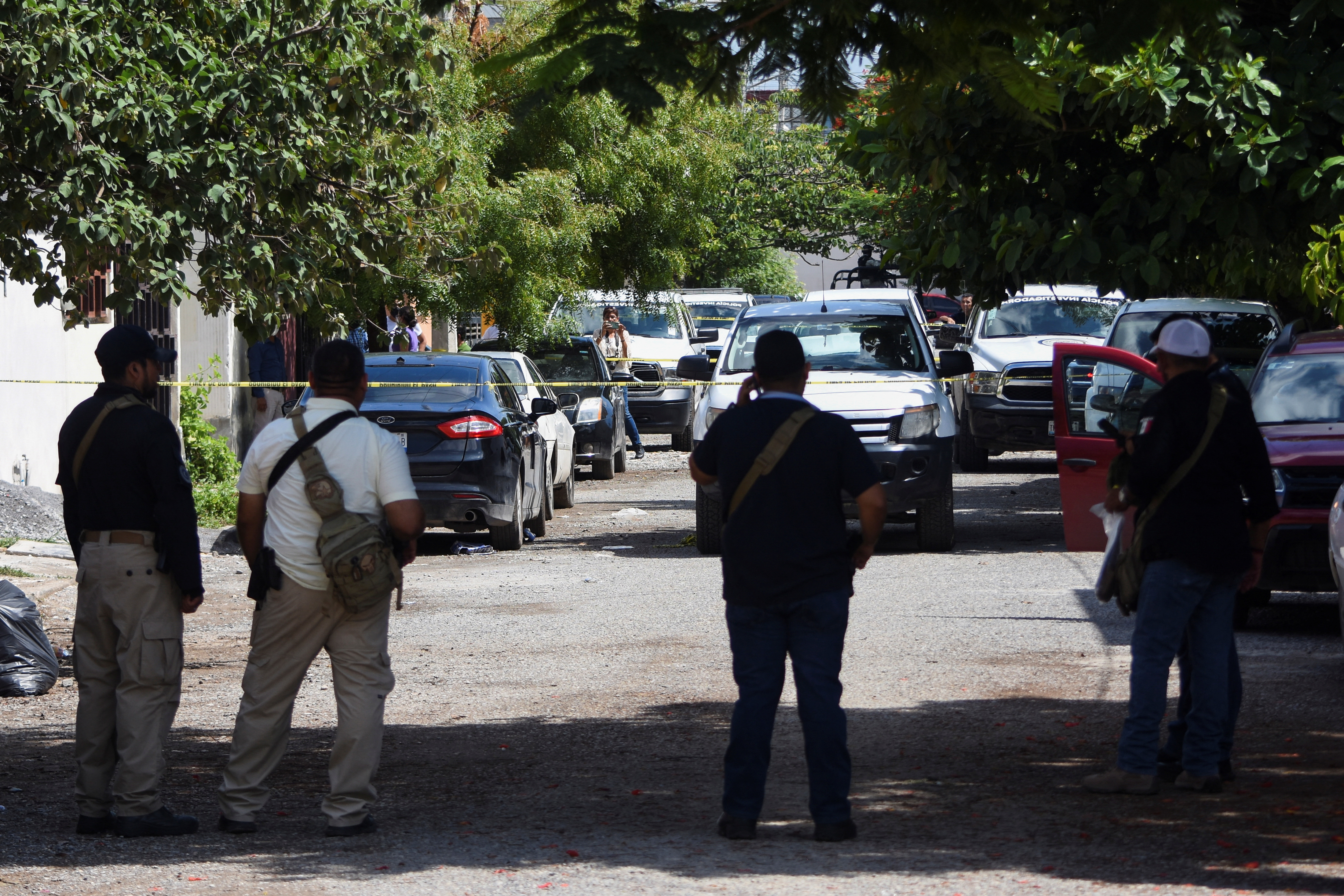 Police officers guard a scene where journalist Antonio de la Cruz was killed by unknown assailants while leaving his home, in Ciudad Victoria, in Tamaulipas state, Mexico June 29, 2022. REUTERS/Stringer NO RESALES. NO ARCHIVES