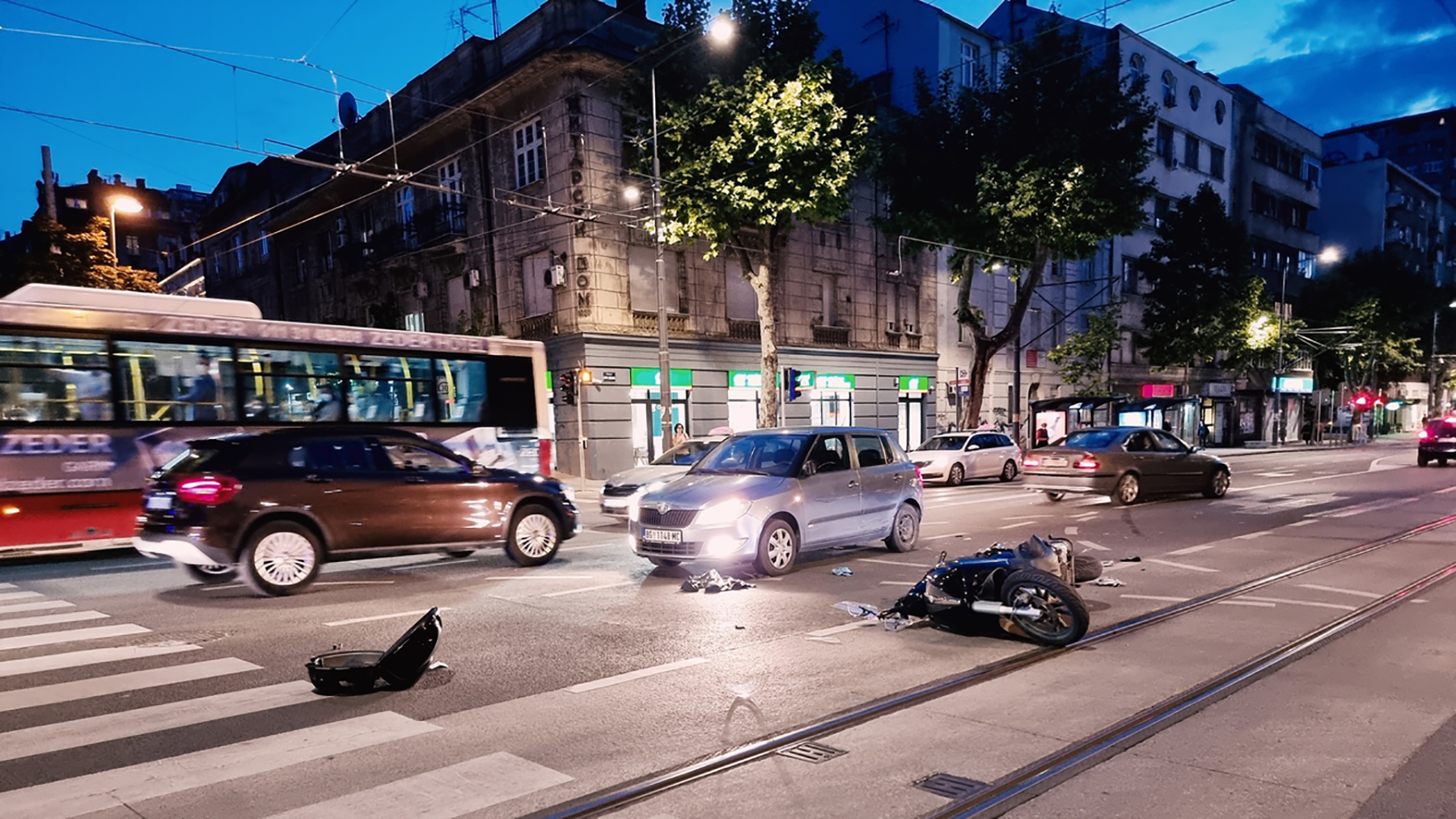 saobracajna_nesreca_povredjen___312287__photo_E-Stock_blank