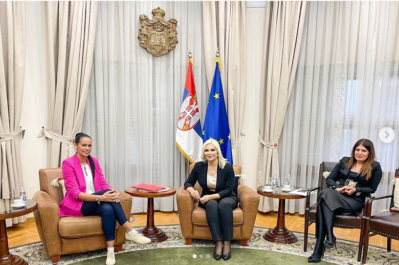 1651242305-Screenshot-2022-04-29-at-16-24-55-Prof.-dr-Zorana-Mihajlović-on-Instagram-Разговарала-сам-са-Наташом-Пришић-бившом-радницом-ЕПС-а-о-проблемима-на-ко....png