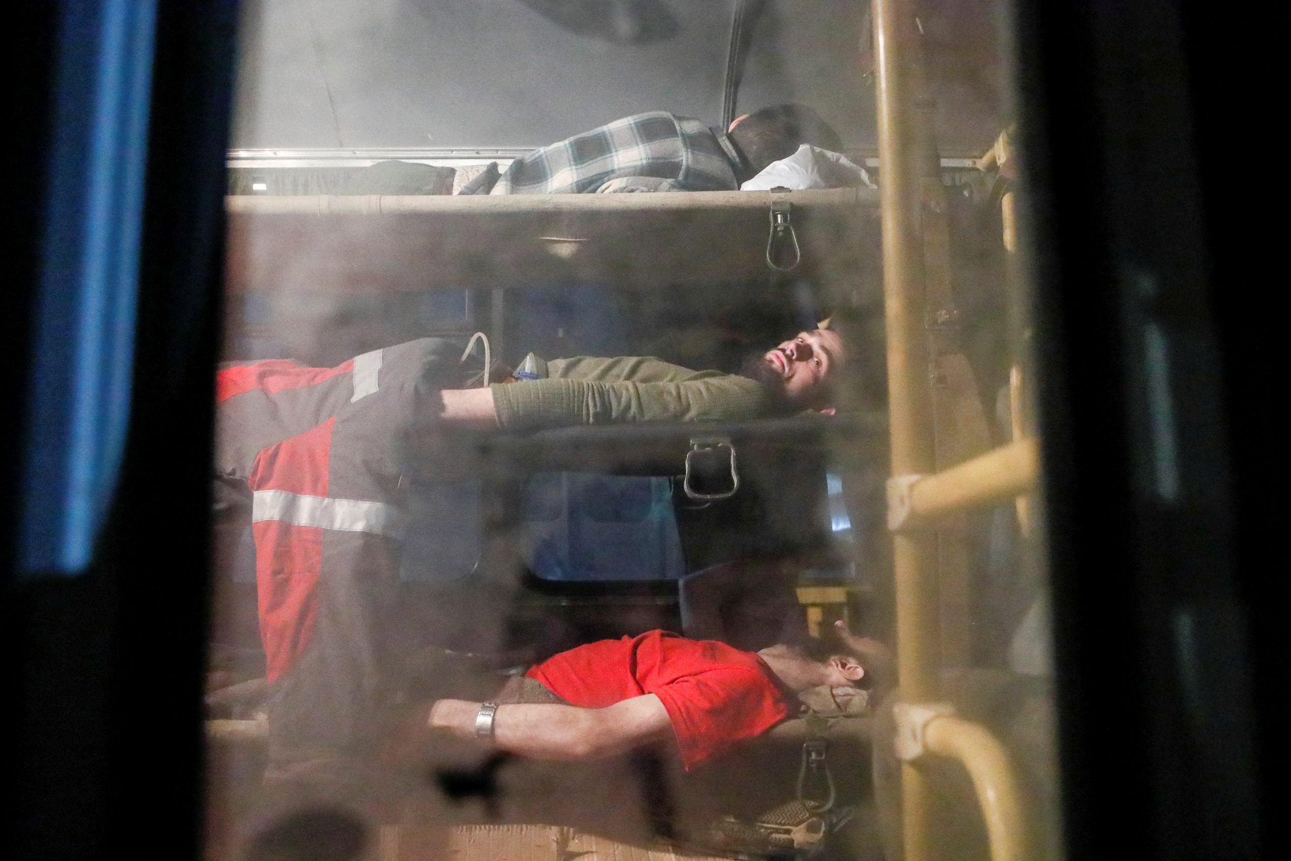 1652736114-2022-05-16T201719Z_1411716314_RC2J8U9AX1A2_RTRMADP_3_UKRAINE-CRISIS-AZOVSTAL-SERVICEMEN-scaled.jpg